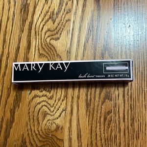 Mary Kay lash love mascara color black